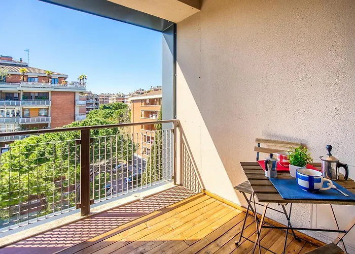 Appartement Guesthost - Lovely With Balcony In Pérouse