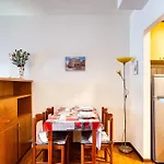 Guesthost - Lovely With Balcony In *