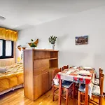 Guesthost - Lovely With Balcony In *