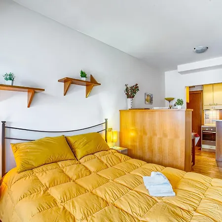 Appartamento Guesthost - Lovely With Balcony In Perugia